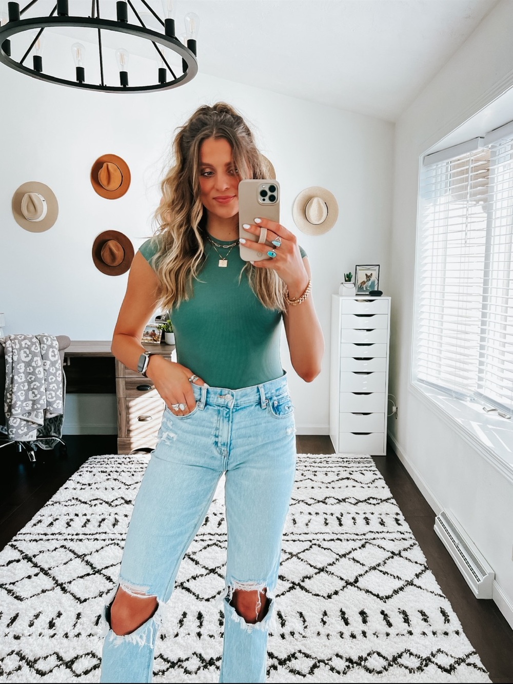 RIBBED CAP SLEEVE BODYSUIT